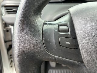 Peugeot 208 2016 Euro6-thumb-12