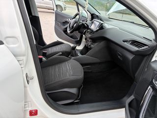 Peugeot 208 2016 Euro6-thumb-23