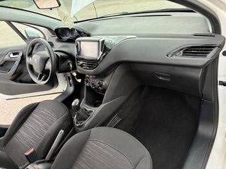 Peugeot 208 2016 Euro6-thumb-24