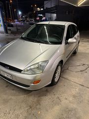 Ford Focus 2000-thumb-1