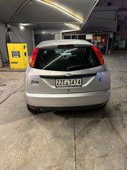 Ford Focus 2000-thumb-3