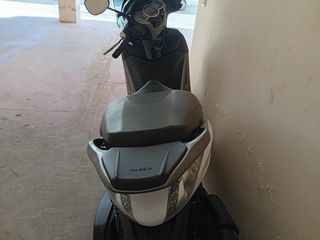 Piaggio Beverly 350 2018 BEVERLY 350 SPORT TOURING-thumb-2