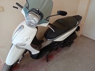 Piaggio Beverly 350 2018 BEVERLY 350 SPORT TOURING-thumb-3