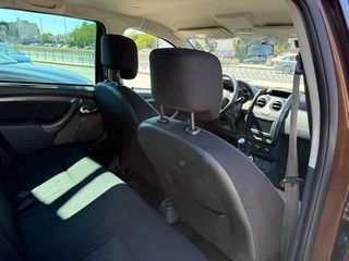 Dacia Duster 2014 4x4-thumb-36