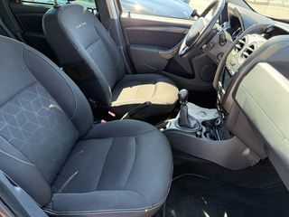 Dacia Duster 2014 4x4-thumb-38