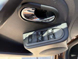 Dacia Duster 2014 4x4-thumb-20