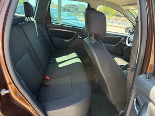 Dacia Duster 2014 4x4-thumb-32