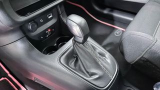 Citroen C3 2018 SHINE 1.2 PURETECH 110 AUTOMATIC CAMERA/AUTOBESIKOS-thumb-36
