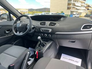 Renault Scenic 2016-thumb-9