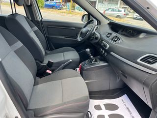 Renault Scenic 2016-thumb-12