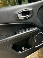 Jeep Compass 2017 Limited 4x4-thumb-9