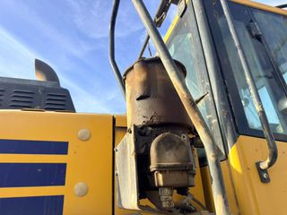 Φορτωτής Με Λάστιχα Komatsu 2017 WA 380-8-thumb-2