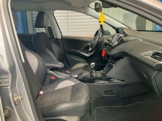 Peugeot 2008 2018 1.5 BLUEHDI 100 ALLURE !! 6 SPEED!! TOPPP!!-thumb-17