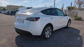 Tesla Model Y 2023 PREMIUM-thumb-5