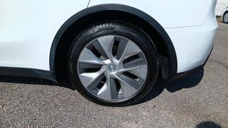 Tesla Model Y 2023 PREMIUM-thumb-15