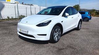 Tesla Model Y 2023 PREMIUM-thumb-2