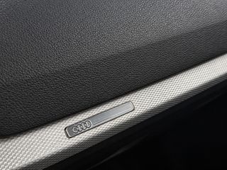 Audi Q2 2017 30 TDI S tronic-thumb-17