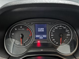 Audi Q2 2017 30 TDI S tronic-thumb-13