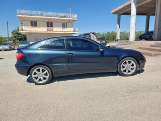 Mercedes-Benz C 230 2003-thumb-4