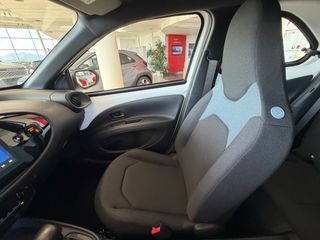 Toyota Aygo (X) 2026 ΕΤΟΙΜΟΠΑΡΑΔΟΤΟ HEV X-PLAY ΝΕΑ ΓΕΝΙΑ-thumb-36