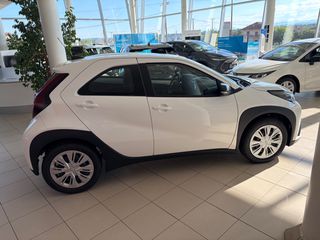 Toyota Aygo (X) 2026 ΕΤΟΙΜΟΠΑΡΑΔΟΤΟ HEV X-PLAY ΝΕΑ ΓΕΝΙΑ-thumb-12