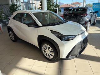 Toyota Aygo (X) 2026 ΕΤΟΙΜΟΠΑΡΑΔΟΤΟ HEV X-PLAY ΝΕΑ ΓΕΝΙΑ-thumb-13