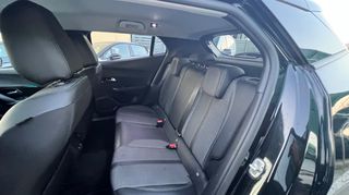 Peugeot 2008 2022 PureTech Road Trip-thumb-9