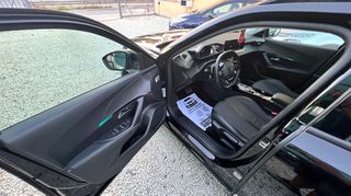 Peugeot 2008 2022 PureTech Road Trip-thumb-11