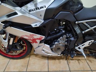 Suzuki GSX 8R 2025-thumb-5