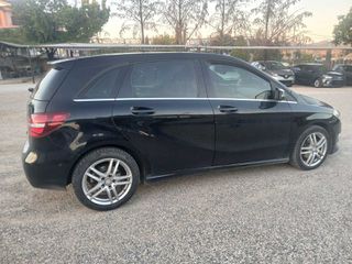 Mercedes-Benz B 180 2016-thumb-12