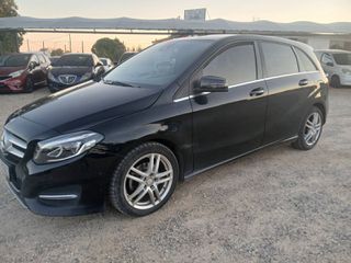 Mercedes-Benz B 180 2016-thumb-19
