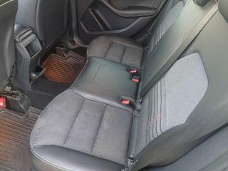 Mercedes-Benz B 180 2016-thumb-26