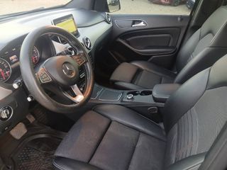 Mercedes-Benz B 180 2016-thumb-27