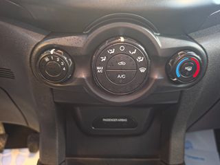 Ford Escort 2016-thumb-18