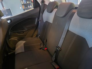 Ford Escort 2016-thumb-23