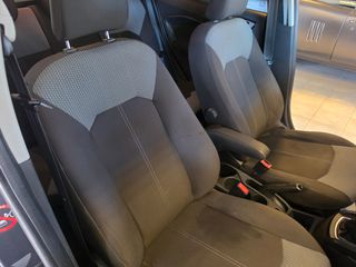Ford Escort 2016-thumb-29
