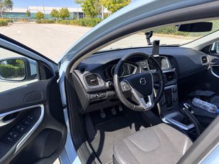 Volvo V40 2020 V40 D2-thumb-10