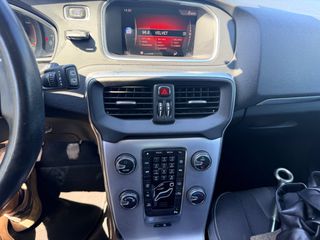 Volvo V40 2020 V40 D2-thumb-11