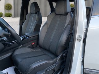 Peugeot 3008 2018 ~131HP-GT-Line-Full Led Φώτα-Δέρμα-Sport -Ambient Light~-thumb-23