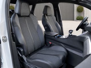 Peugeot 3008 2018 ~131HP-GT-Line-Full Led Φώτα-Δέρμα-Sport -Ambient Light~-thumb-25
