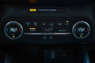Ford Focus 2019 1.0 EcoBoost 125hp Active (Navi)-thumb-32