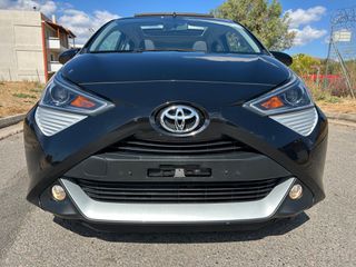 Toyota Aygo (X) 2019 1.0 X-Play Sport Cabrio F1 autom Kamera 72Hp-thumb-1