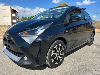 Toyota Aygo (X) 2019 1.0 X-Play Sport Cabrio F1 autom Kamera 72Hp-thumb-2
