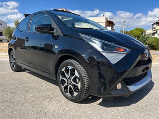 Toyota Aygo (X) 2019 1.0 X-Play Sport Cabrio F1 autom Kamera 72Hp-thumb-3