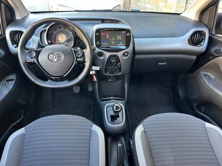 Toyota Aygo (X) 2019 1.0 X-Play Sport Cabrio F1 autom Kamera 72Hp-thumb-13