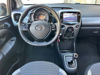 Toyota Aygo (X) 2019 1.0 X-Play Sport Cabrio F1 autom Kamera 72Hp-thumb-14