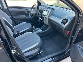 Toyota Aygo (X) 2019 1.0 X-Play Sport Cabrio F1 autom Kamera 72Hp-thumb-16