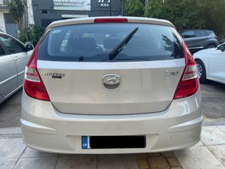 Hyundai i 30 2010-thumb-2