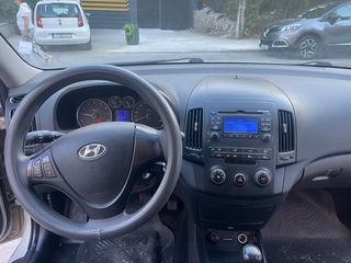 Hyundai i 30 2010-thumb-5