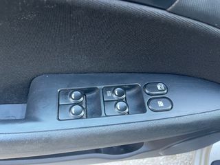 Hyundai i 30 2010-thumb-7